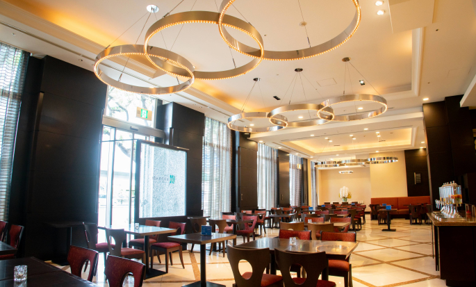 โรงแรม DoubleTree by Hilton Naha ญี่ปุ่น - Riverside Cafe